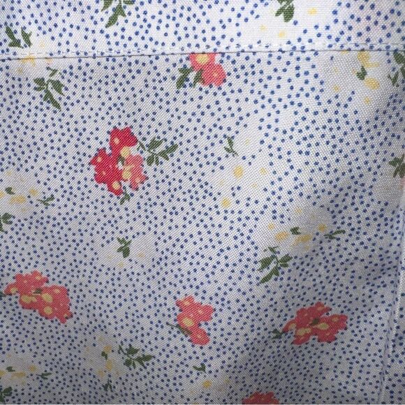 LL Bean Blue pink and white floral 100% cotton wrinkle free button up- NWOT- XS - Picture 5 of 12